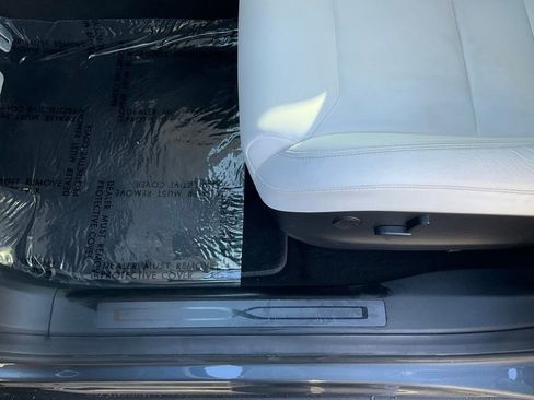 Used 2019 Tesla Model X Performance image 15