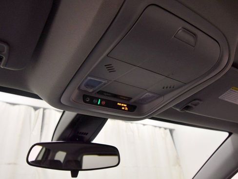 Used 2023 GMC Acadia SLE w/ Driver Convenience Package image 28