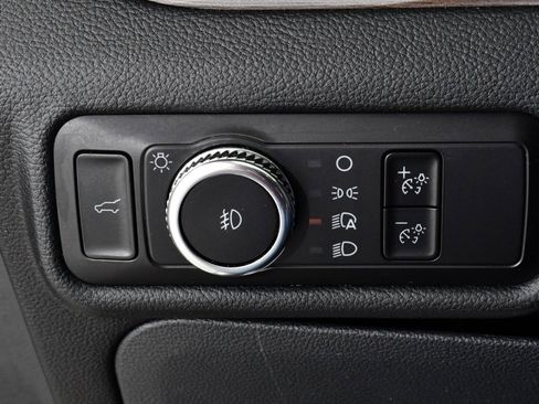 Used 2022 Ford Explorer Limited w/ Limited Technology Package image 33