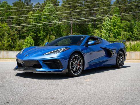Used 2023 Chevrolet Corvette Stingray Preferred Cpe w/ Z51 Performance Package RWD image 9