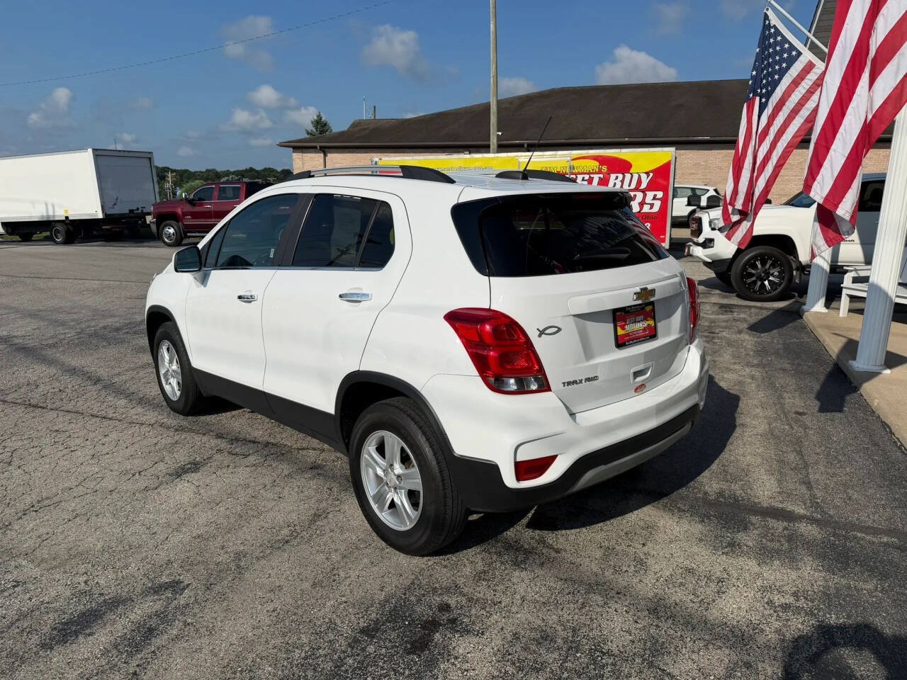 Used 2018 Chevrolet Trax LT w/ LT Convenience Package AWD/4WD image 3