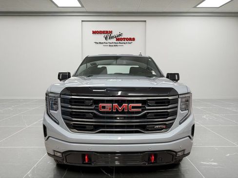 Used 2025 GMC Sierra 1500 AT4 AWD/4WD image 2