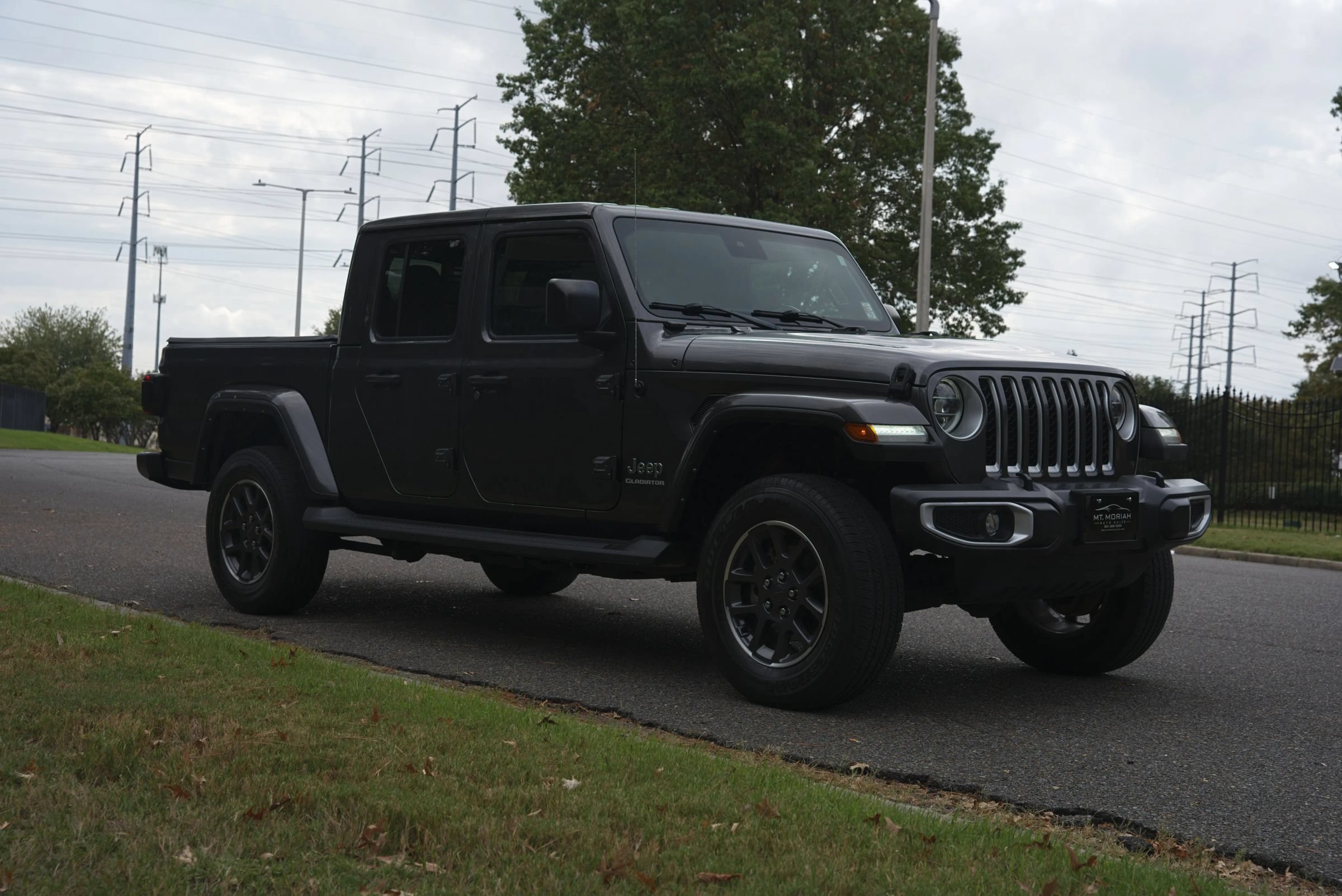 Used 2021 Jeep Gladiator Overland w/ Popular Equipment Package AWD/4WD image 4