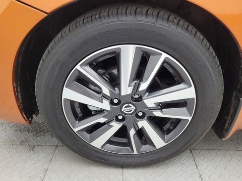 Used 2021 Nissan Versa SV FWD image 31