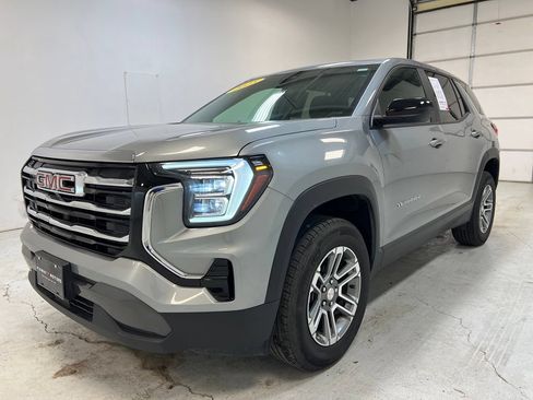 Used 2025 GMC Terrain Elevation FWD image 12
