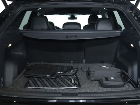 Certified 2021 Volkswagen Atlas Cross Sport SEL image 33