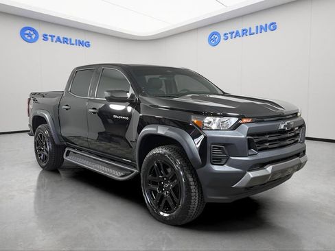 Certified 2023 Chevrolet Colorado Trail Boss w/ Advanced Trailering Package AWD/4WD image 13