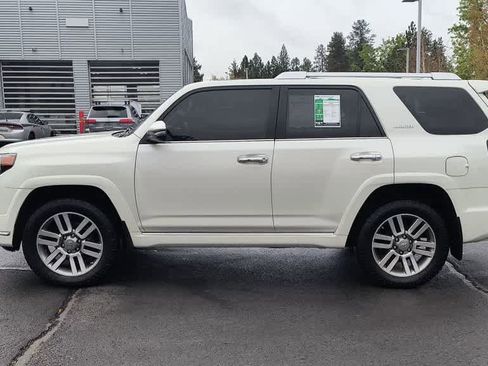 Used 2016 Toyota 4Runner Limited AWD/4WD image 5