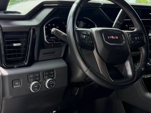 Used 2024 GMC Sierra 2500 AT4 w/ AT4 Preferred Package image 14