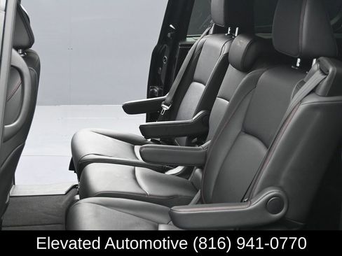 Used 2025 Honda Odyssey Sport-L image 22