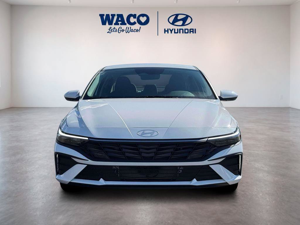 Used 2026 Hyundai Elantra Hybrid FWD image 12