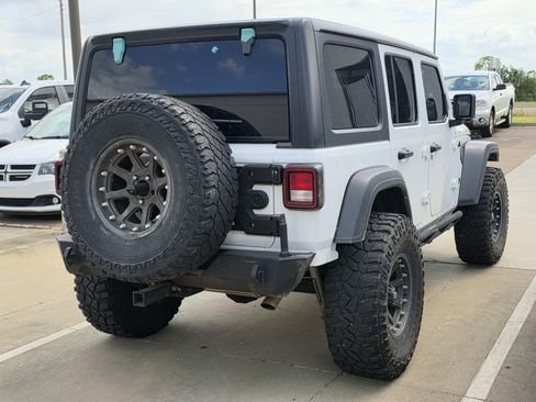 Used 2021 Jeep Wrangler Unlimited Sport AWD/4WD image 12