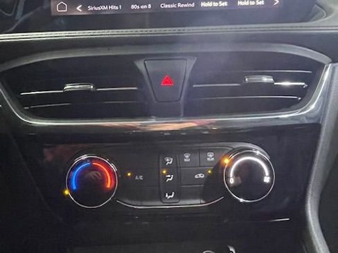 Used 2024 Buick Encore GX Sport Touring image 22