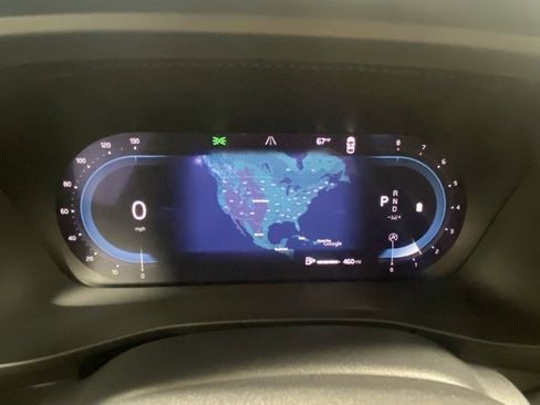 Certified 2025 Volvo XC40 B5 Ultra image 16