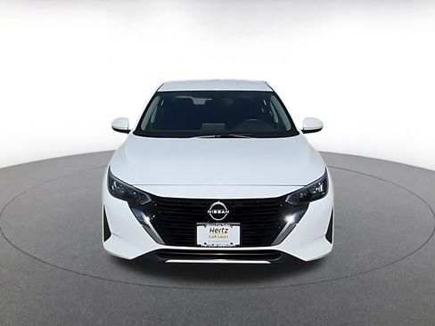 Used 2025 Nissan Sentra SV image 4