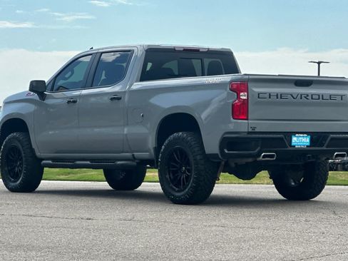 Used 2024 Chevrolet Silverado 1500 LT Trail Boss w/ Convenience Package II AWD/4WD image 6