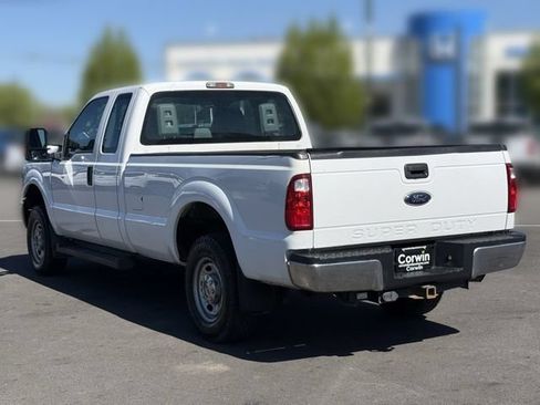 Used 2016 Ford F250 XL w/ Power Equipment Group AWD/4WD image 12