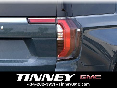 New 2026 GMC Yukon XL Denali w/ Denali Reserve Package AWD/4WD image 11