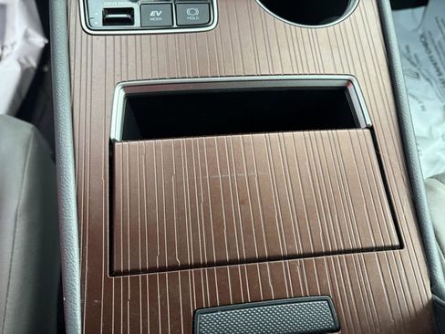 Used 2021 Toyota Sienna LE image 16