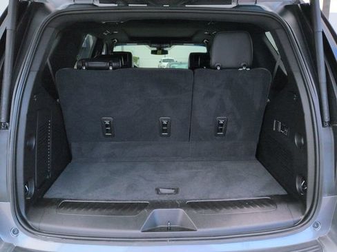 Used 2021 Chevrolet Tahoe LT w/ LT Signature Package RWD image 13