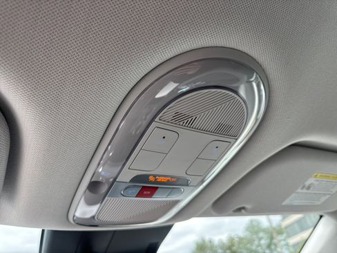 New 2025 Hyundai Ioniq 5 SE image 23