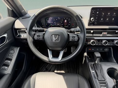 Used 2025 Honda Civic Sport Touring image 10
