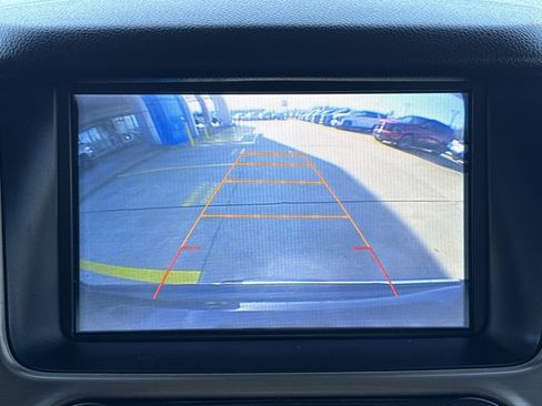 Used 2017 GMC Yukon Denali w/ Open Road Package image 11