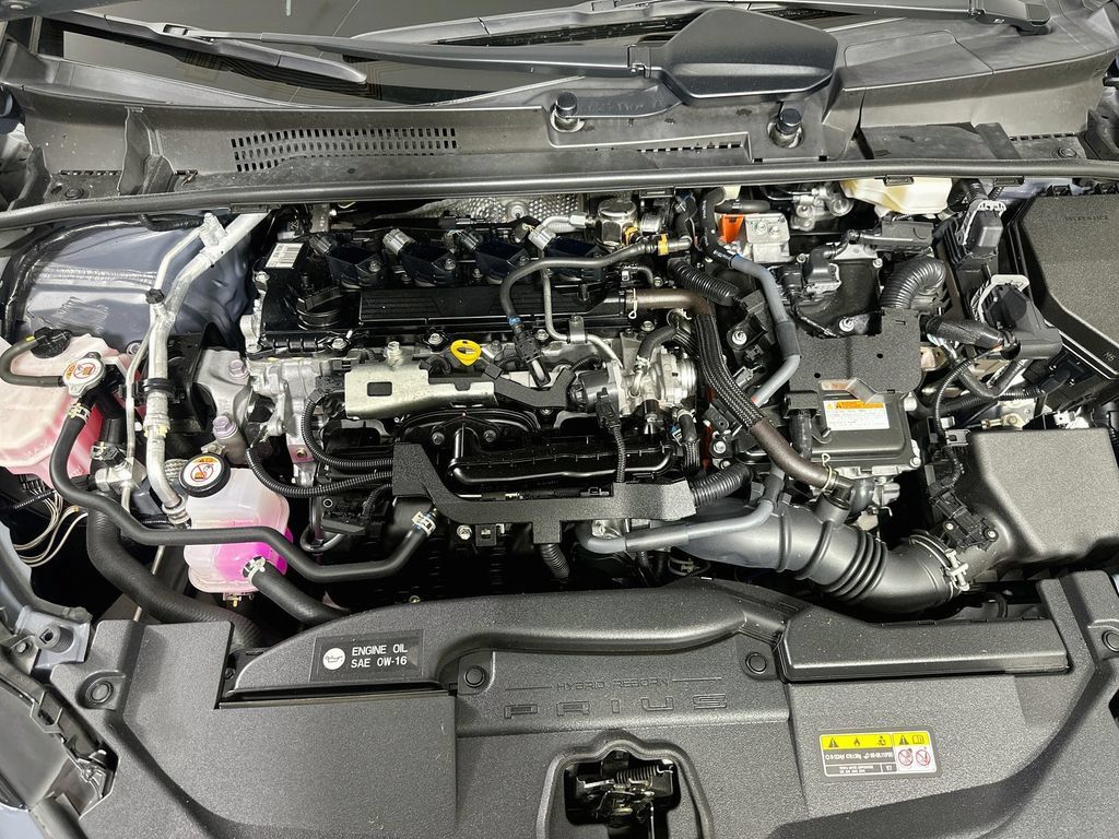 Used 2023 Toyota Prius XLE FWD image 10