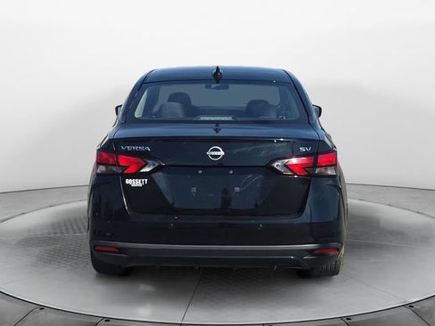 Used 2023 Nissan Versa SV FWD image 4