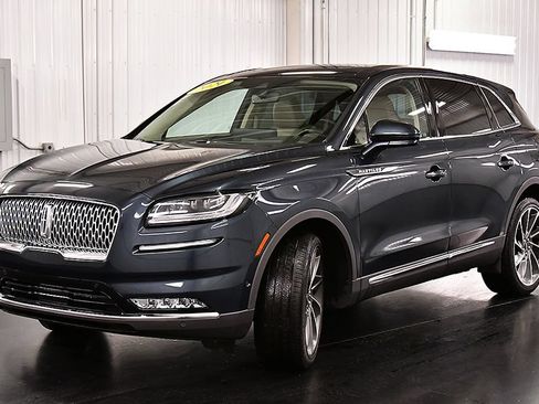 Used 2021 Lincoln Nautilus Reserve w/ Equipment Group 202A AWD/4WD image 3