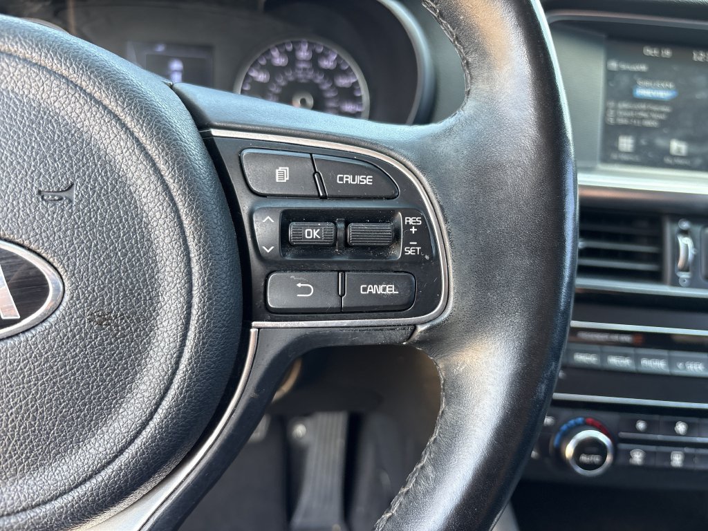 Used 2018 Kia Optima EX w/ Premium Package FWD image 17