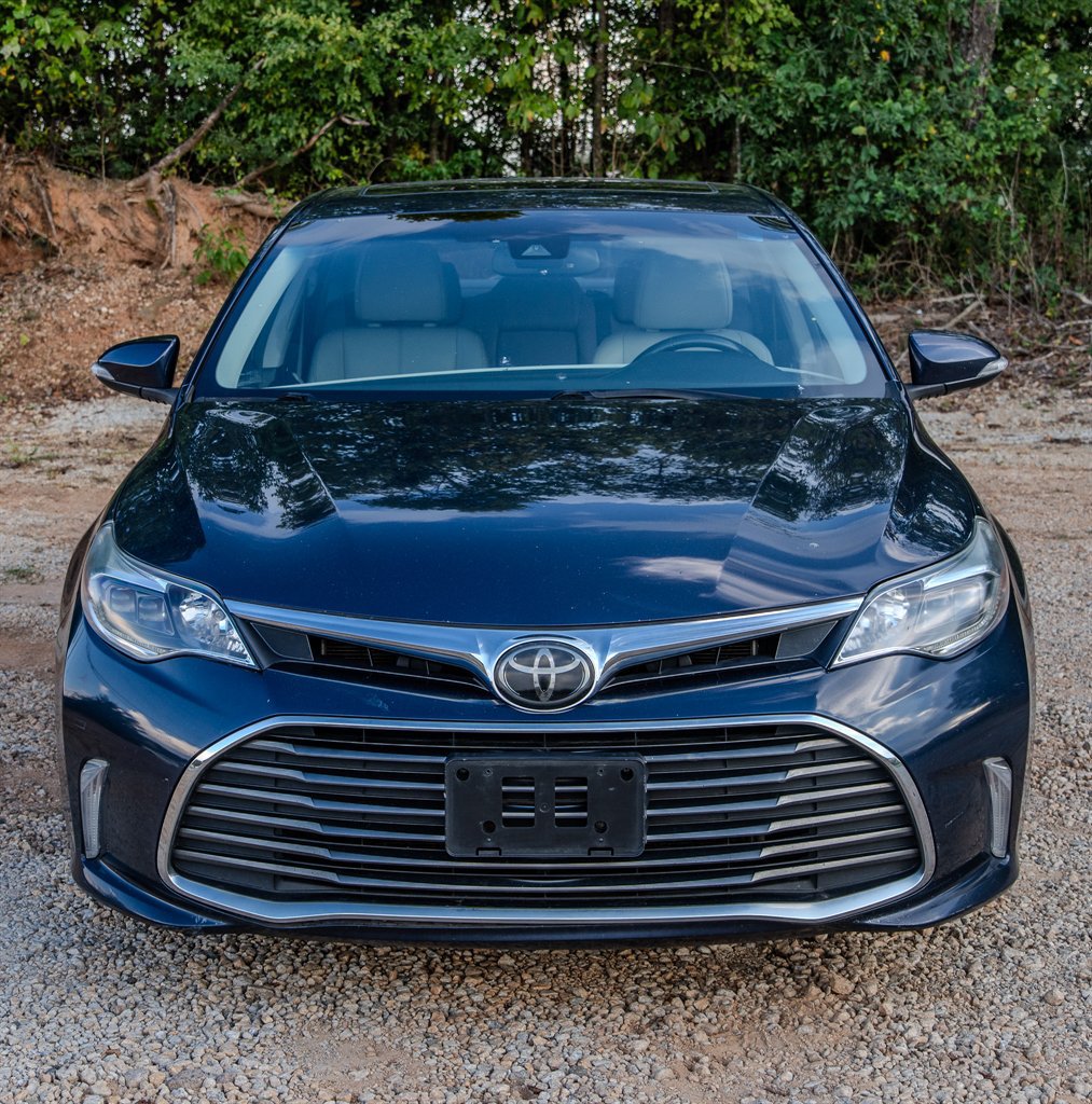 Used 2016 Toyota Avalon Limited w/ Toyota Safety Sense Package FWD image 8