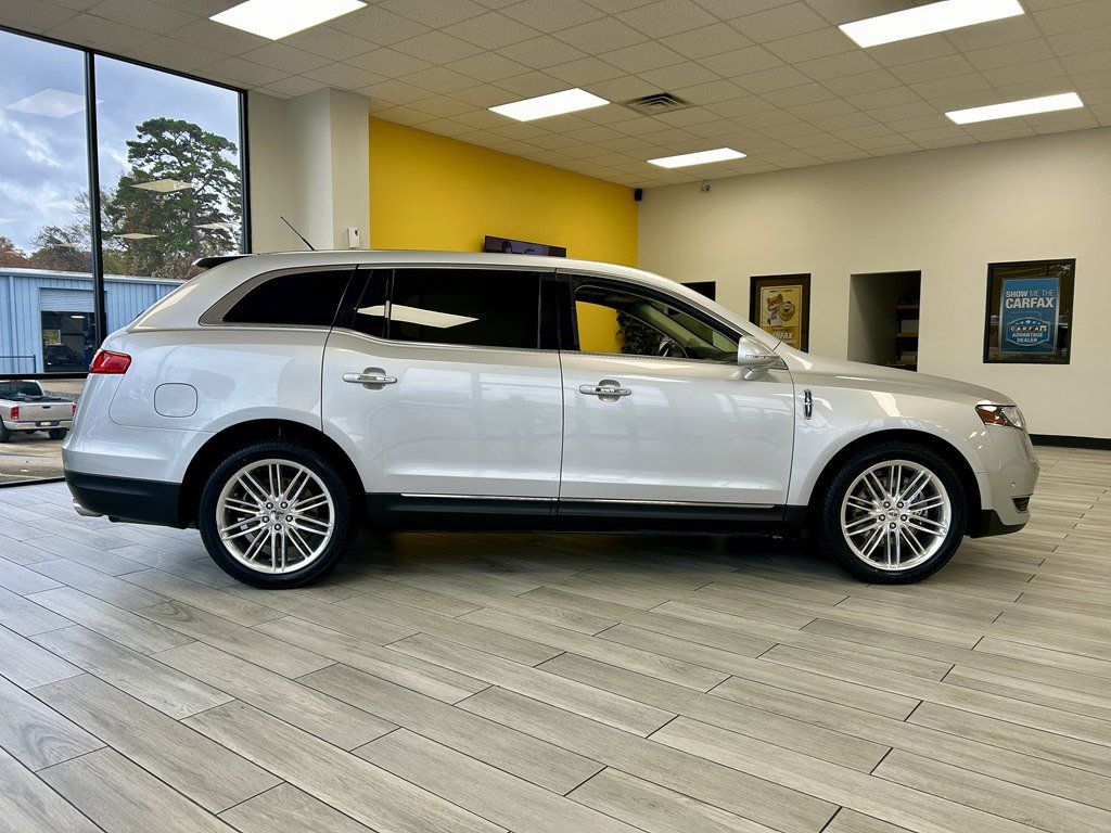 Used 2018 Lincoln MKT AWD w/ Technology Package image 5