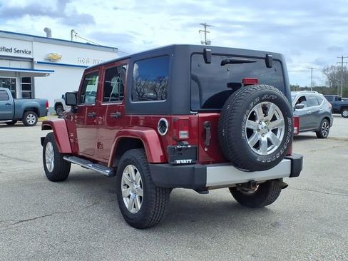 Used 2013 Jeep Wrangler Unlimited Sahara w/ Mopar Chrome Edition Group AWD/4WD image 12