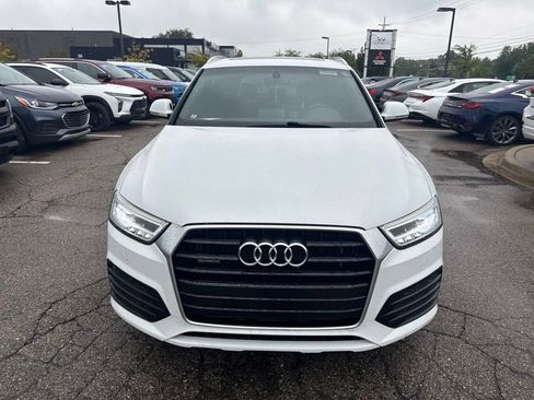 Used 2016 Audi Q3 2.0T Prestige w/ Prestige Package AWD/4WD image 2