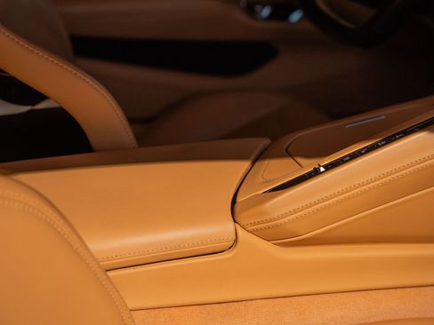 Used 2021 Chevrolet Corvette Stingray Premium Conv w/ Z51 Performance Package RWD image 35