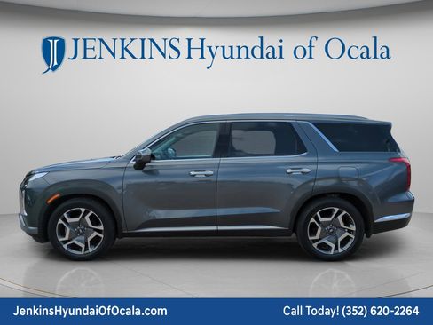 Used 2023 Hyundai Palisade Limited AWD/4WD image 6