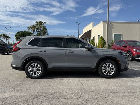 Used 2023 Honda CR-V LX image 4