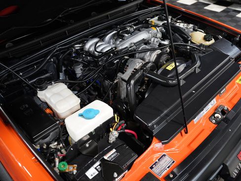 Used 2003 Land Rover Discovery S image 47