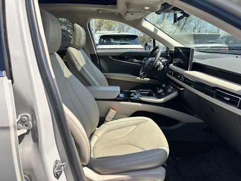 Certified 2023 Lincoln Nautilus Reserve w/ Equipment Group 202A AWD/4WD image 34