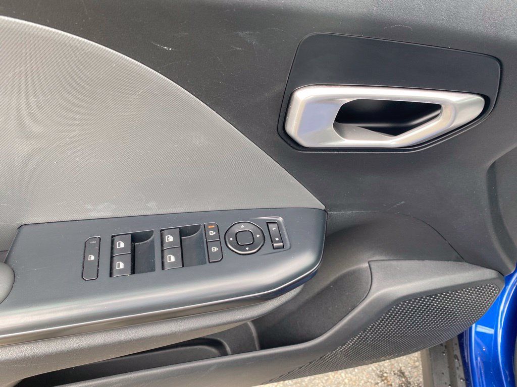 Used 2025 Kia K4 FWD image 20