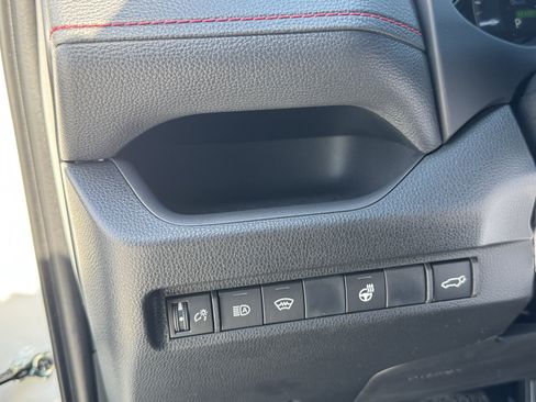 New 2025 Toyota RAV4 SE image 17