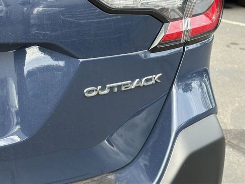 Used 2025 Subaru Outback Premium image 11