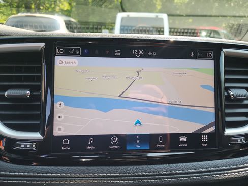 New 2026 Chrysler Pacifica Select image 4