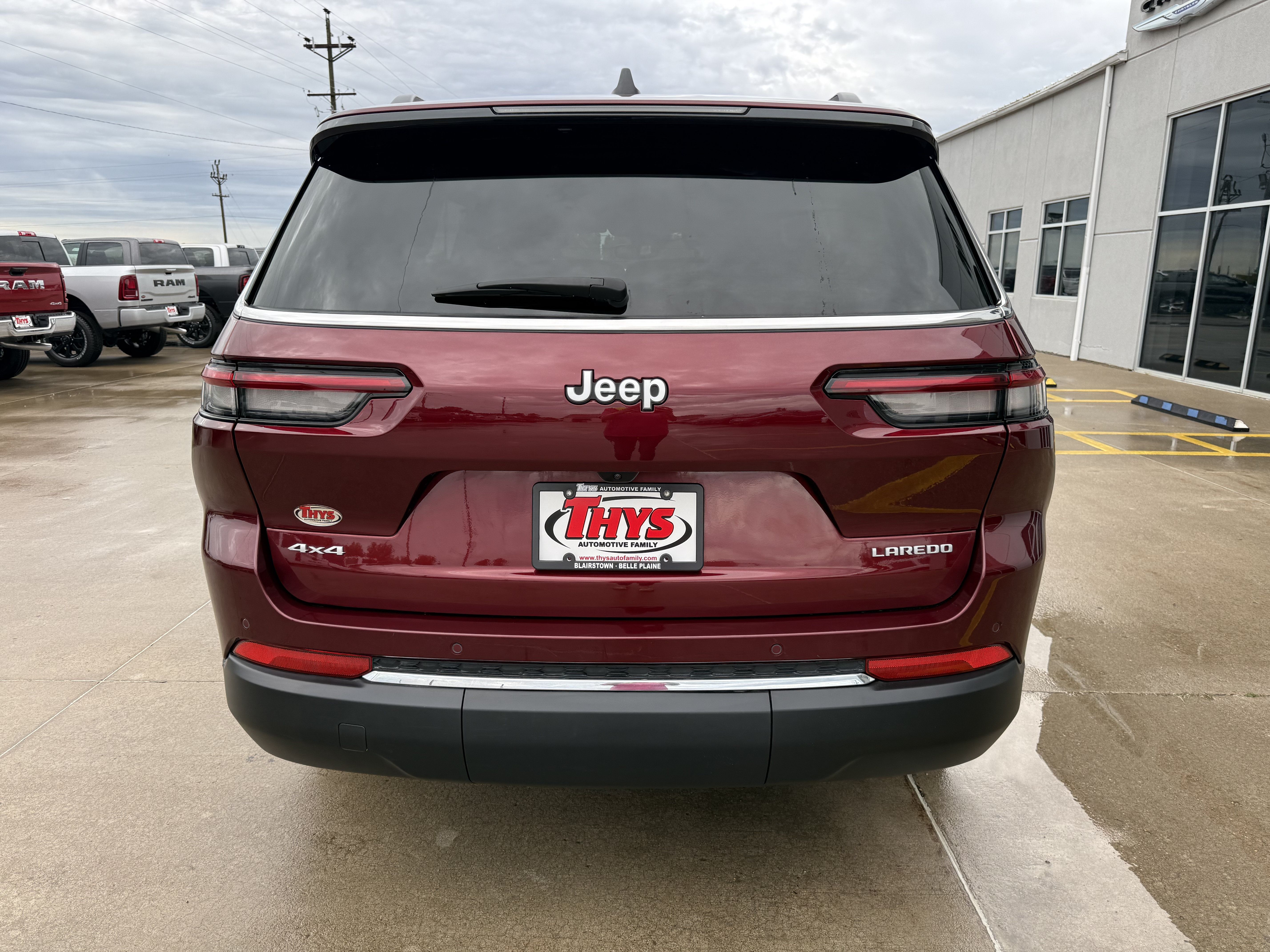 Used 2024 Jeep Grand Cherokee L Laredo w/ Luxury Tech Group I AWD/4WD image 38