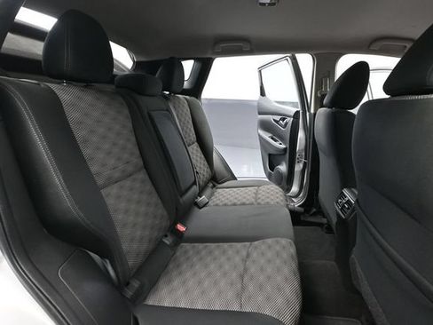 Used 2017 Nissan Rogue Sport SV AWD/4WD image 39