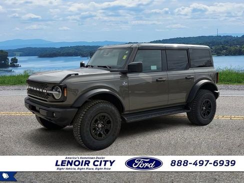New 2026 Ford Bronco Outer Banks w/ Sasquatch Package image 7
