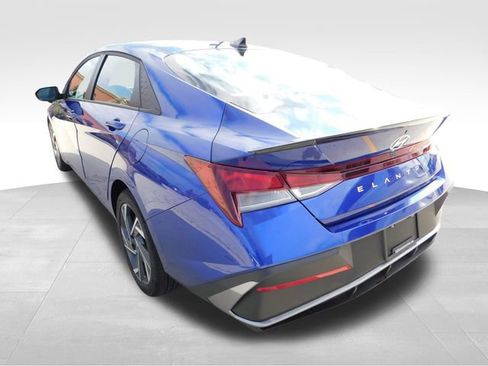Used 2025 Hyundai Elantra Sport w/ Cargo Package image 6
