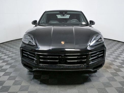 Certified 2024 Porsche Cayenne Coupe image 39