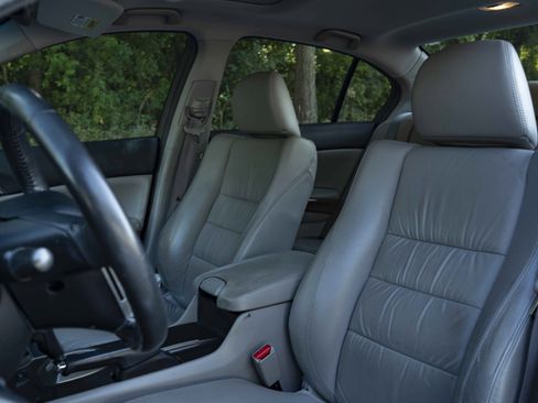 Used 2012 Honda Accord EX-L image 12